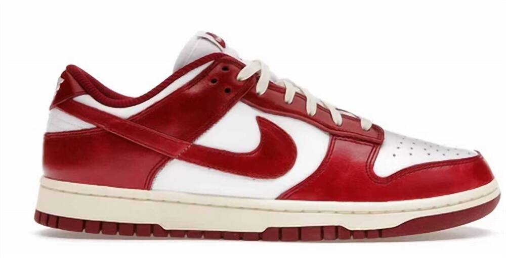 NEW NIKE women's dunk low sneakers in vintage team red